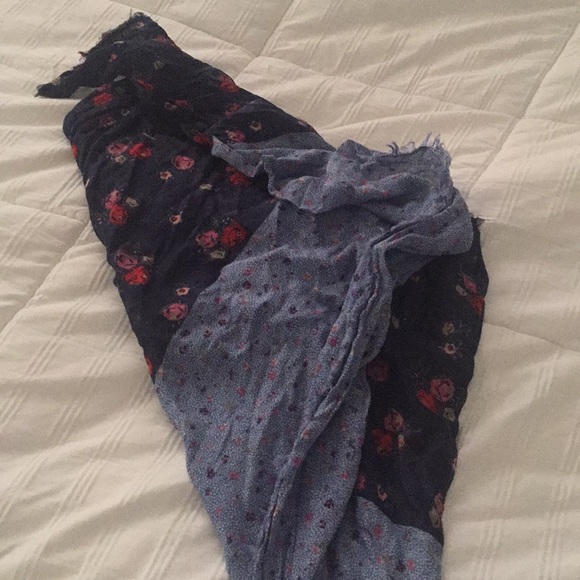 American Eagle Outfitters Other - American Eagle Scarf